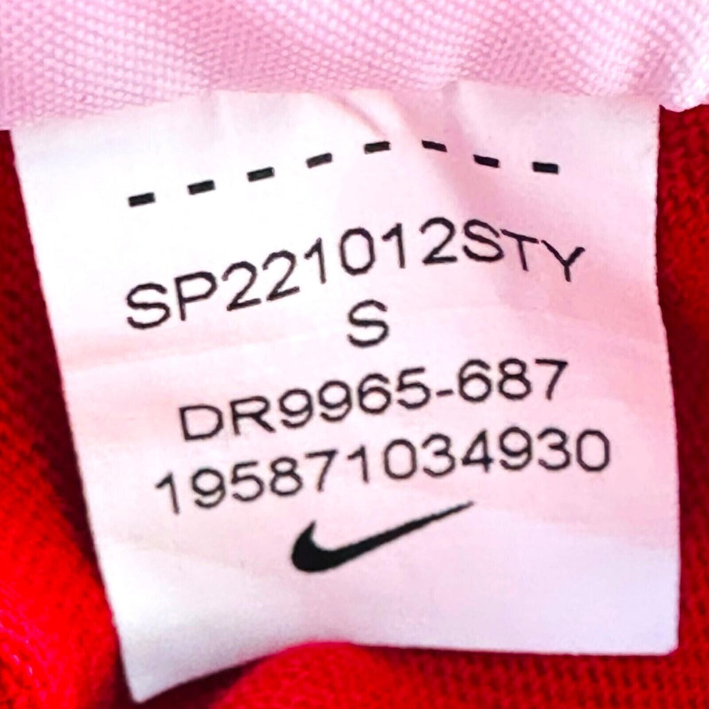 Nike Athletic Club T-Shirt Men's Uk Size S Red Graphic Print