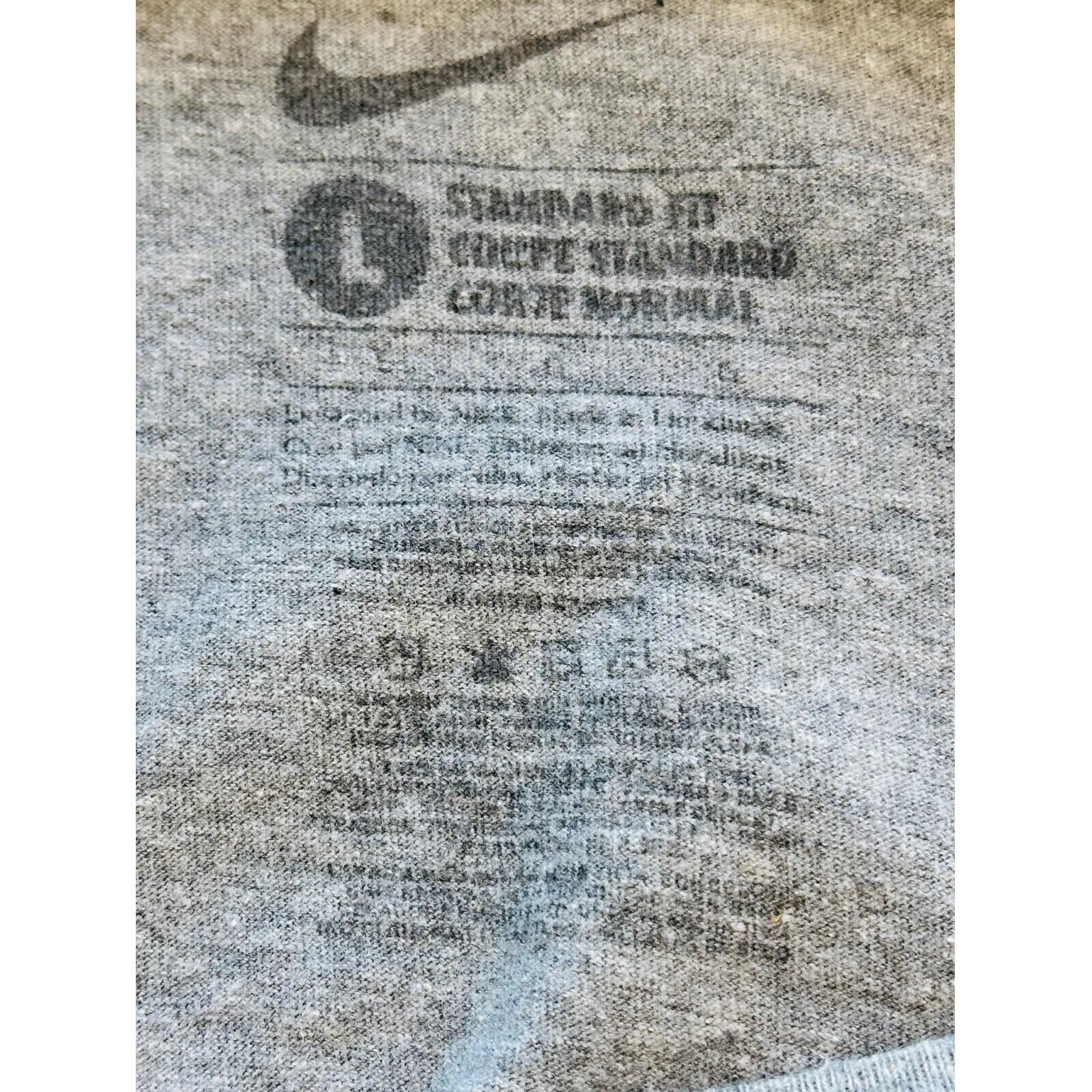 Nike Michigan Wolverines T-Shirt Men's UK Size L Grey