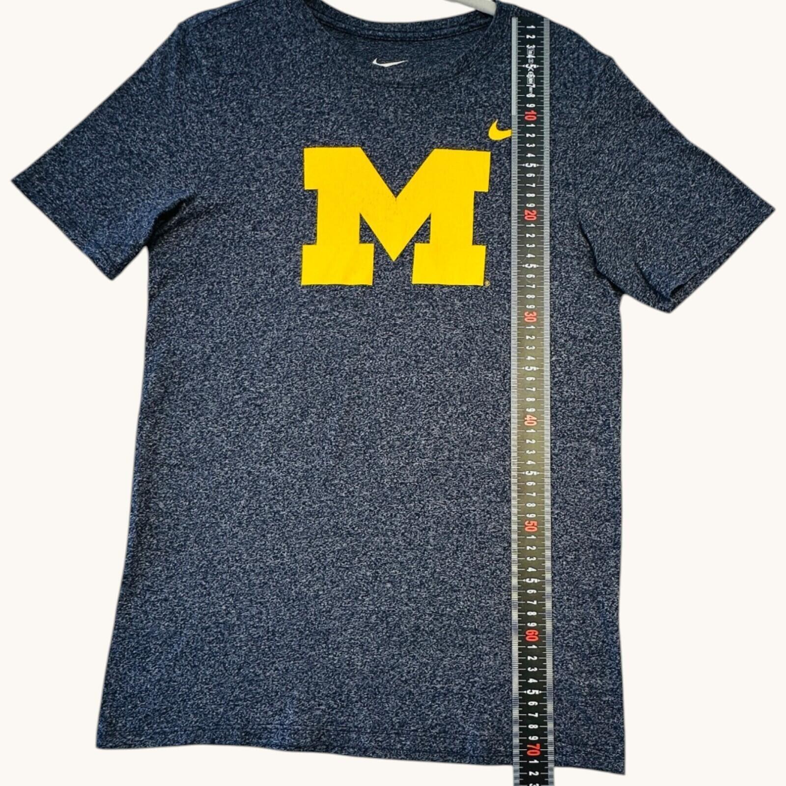 Nike Michigan Wolverines T-Shirt Men's UK Size S Grey