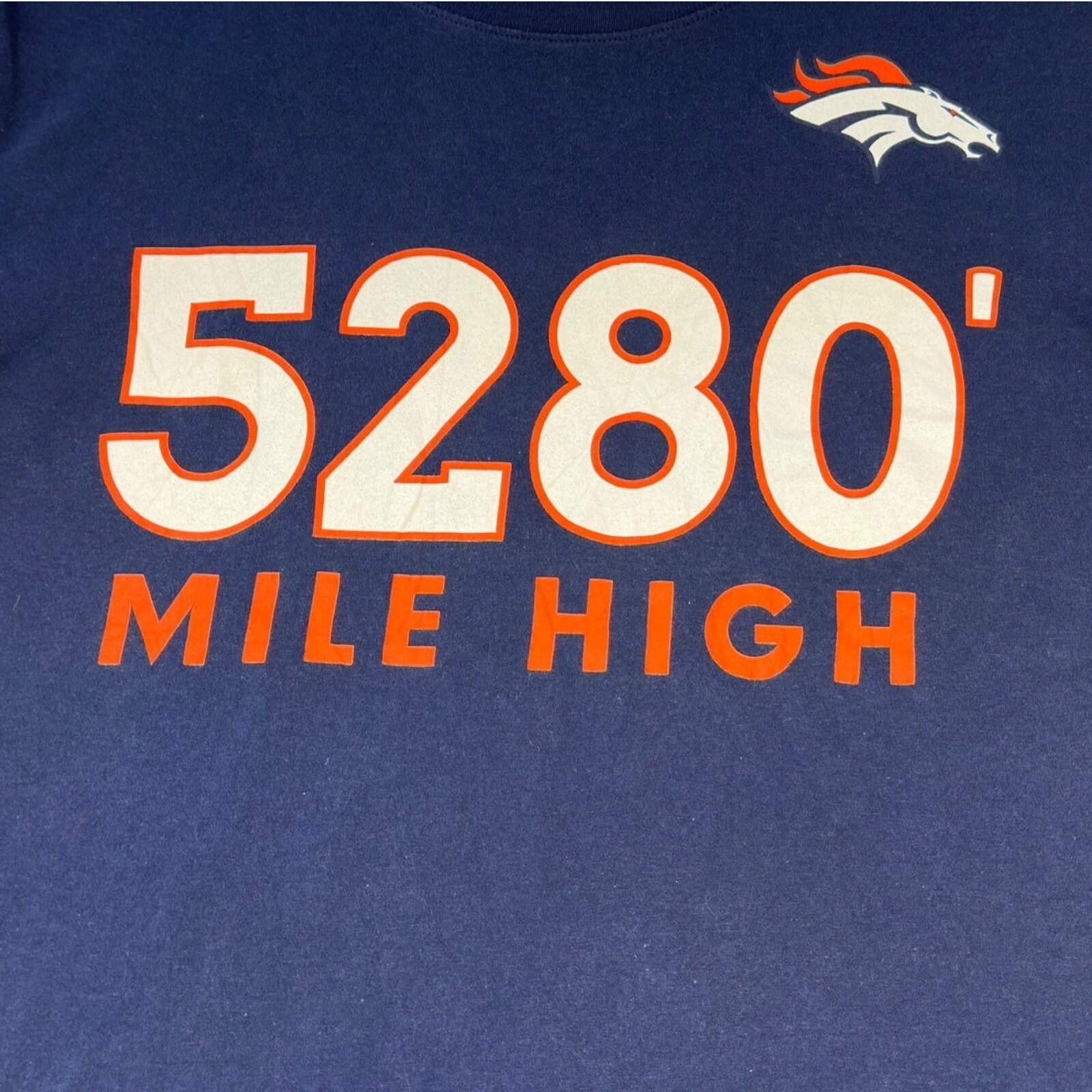 Nike Denver Broncos T-Shirt Men's UK Size L Blue Crew Neck
