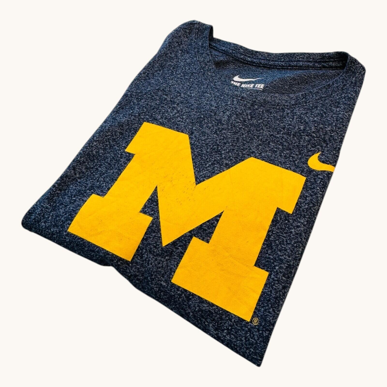 Nike Michigan Wolverines T-Shirt Men's UK Size S Grey