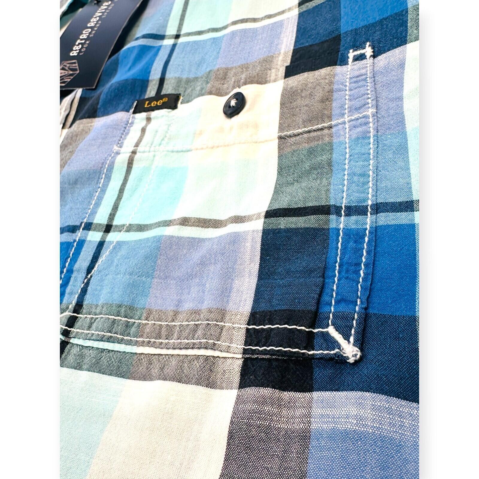 Lee Shirt Men's UK Size M Blue Plaid Pockets Embroidered