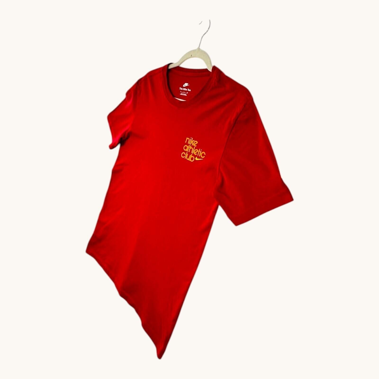 Nike Athletic Club T-Shirt Men's Uk Size S Red Graphic Print