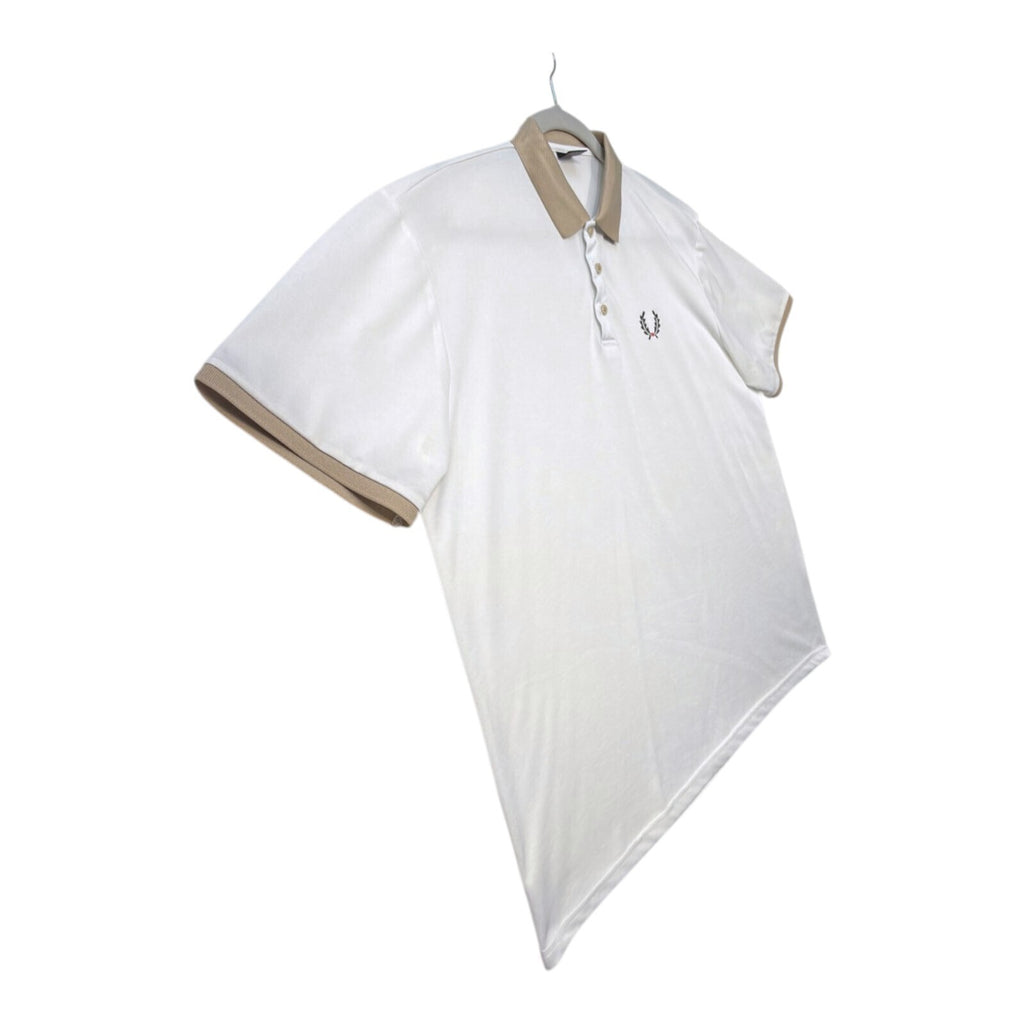 Laurel Wreath white polo shirt with graphic print and structured neckline.