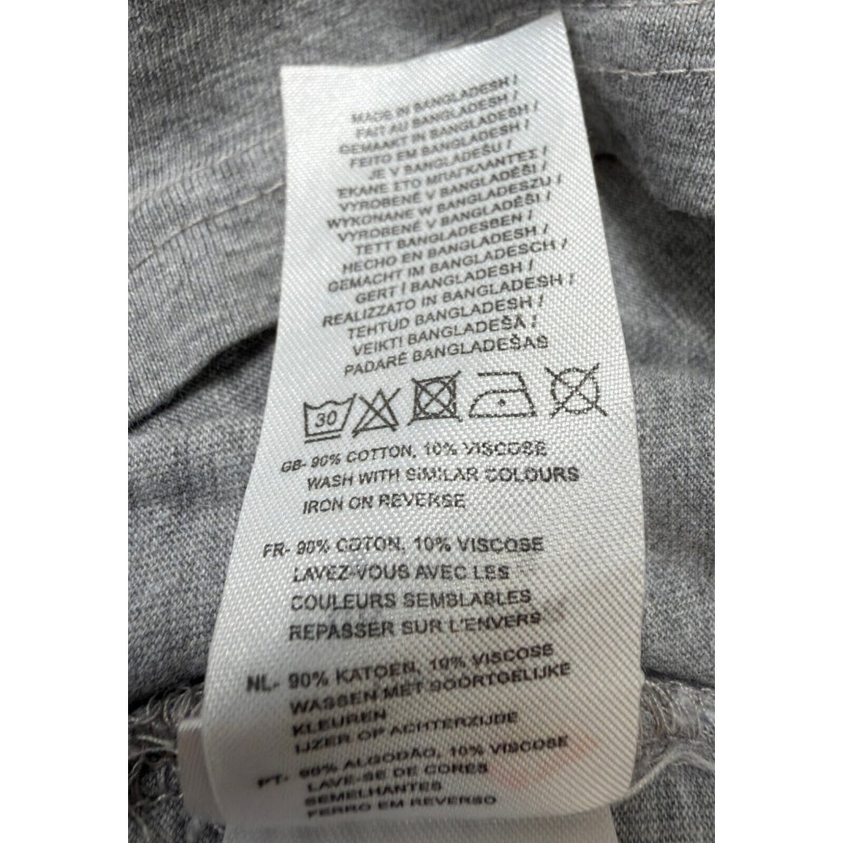 Lee Cooper grey t-shirt short sleeve crew neck with embroidered logo detail.