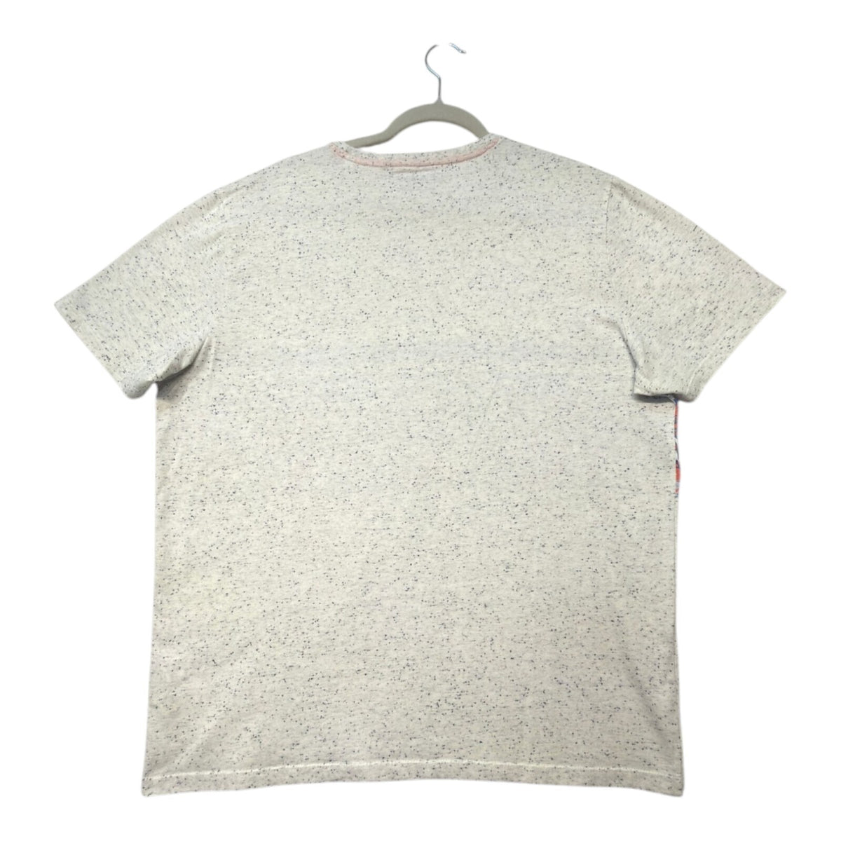 Easy grey short sleeve t-shirt with dotted pattern and crew neck design.