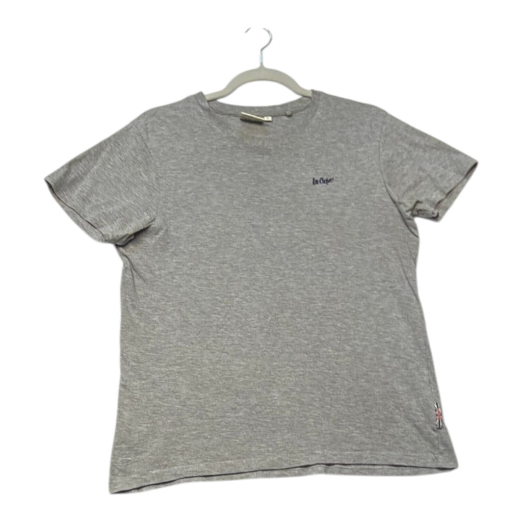 Lee Cooper grey t-shirt short sleeve crew neck with embroidered logo detail.
