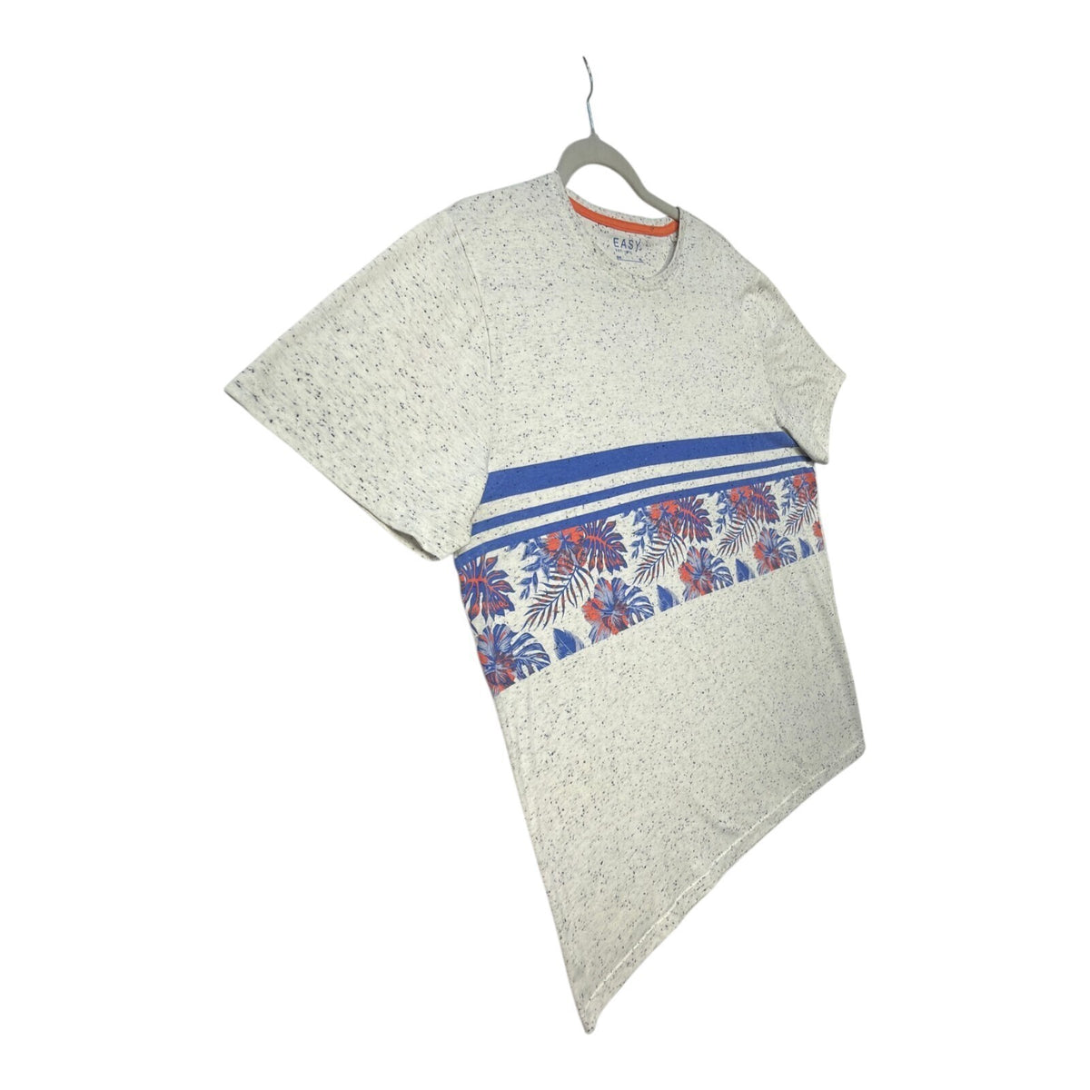 Easy grey short sleeve t-shirt with dotted pattern and crew neck design.